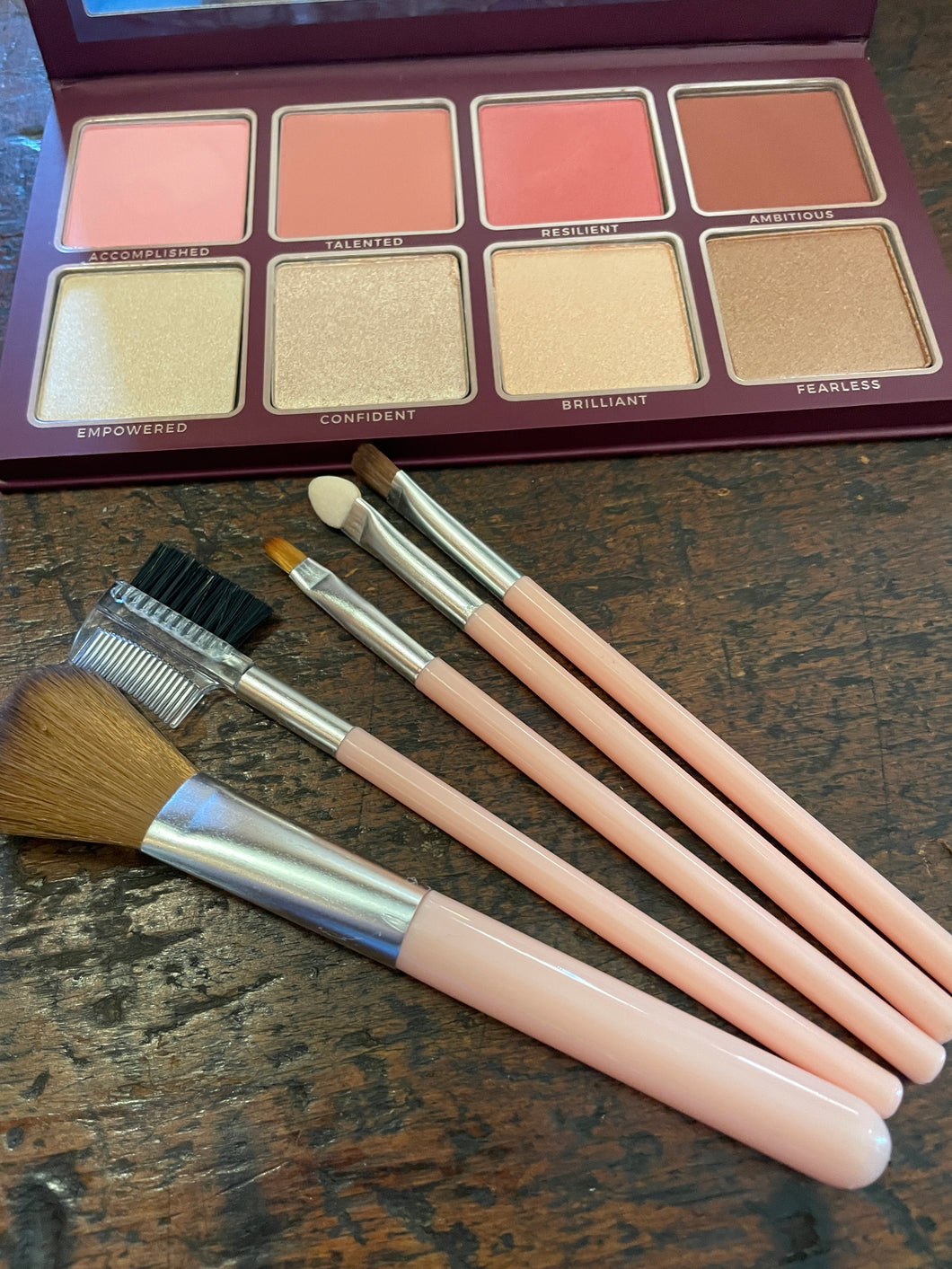 M-Makeup brush set