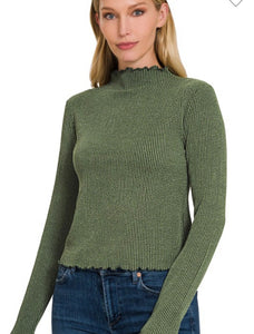 M-tTextured line lettuce edge mock neck top