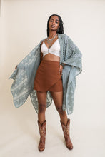 Load image into Gallery viewer, M- Embroidered Zig Zag Soft Kimono
