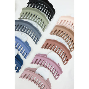 Love and Repeat - Matte Jumbo Rounded Hair Claw