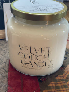 M- February Monthly candle( Kiss Me ) Velvet Couch Candle Co.